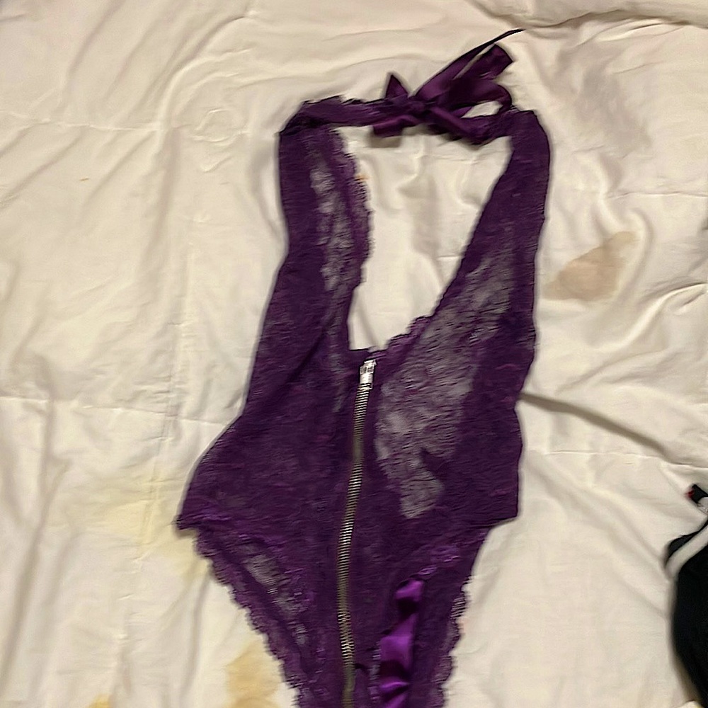 One Size fits all Dreamgirl lingerie with zipper from front to back